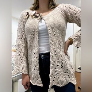 Vintage knitted cardigan with little bow as beautiful detail